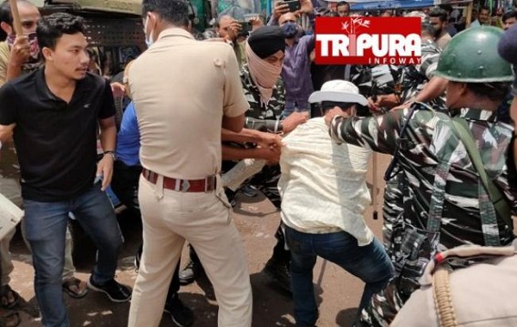 CPI-M’s Youth Wing Activists were Arrested after Protesting against teachers’ Crisis : Police Brutality on agitators alleged
